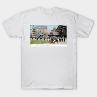 1905 Entrance to Brooklyn Bridge New York City T-Shirt